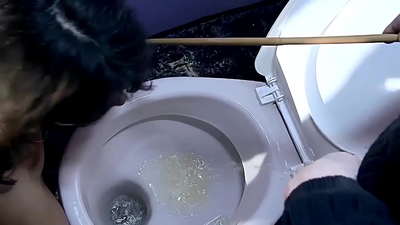 A miña fermosa escrava sexual privada Melanie Memphis. Ela é a miña escrava favorita, parece inocente, nova, ten o sexo anal, os xogos de rol, e podo usala cando queira. Parte 1.