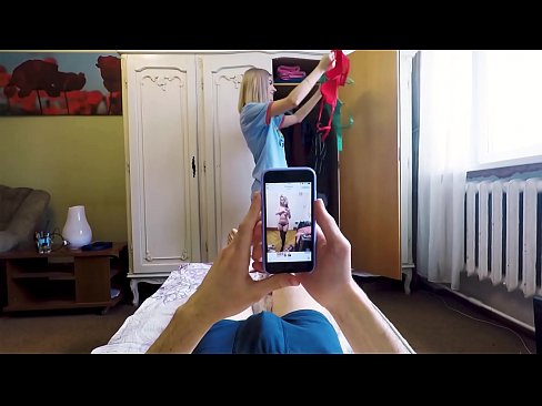 ❤️ A súa irmá fixo correr ao seu irmán xusto antes de que a nai chegase a casa ☑ Vídeo de sexo en nós ❌️