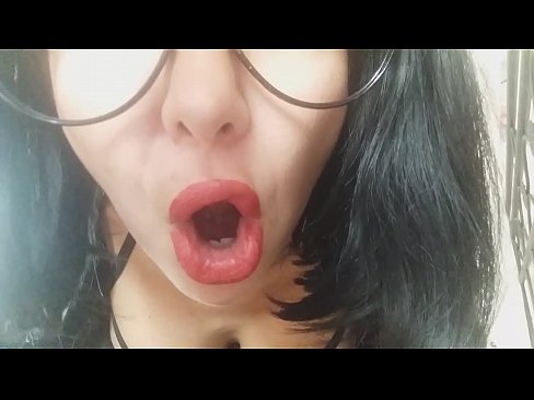 ❤️ Querida, a túa madrastra non te deixa ir hoxe á escola... necesitote demasiado... ☑ Vídeo de sexo en nós ❌️