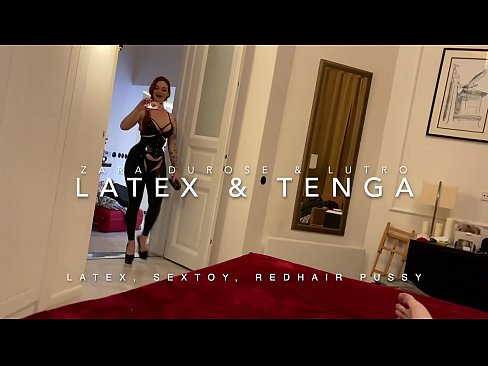 ❤️ Irmá pelirroja con disfraz de látex follada polo irmán ☑ Vídeo de sexo en nós ❌️