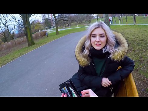 ❤️ Traga o semen quente dun estraño por diñeiro - mamada no parque de Eva Elfie ☑ Vídeo de sexo en nós ❌️
